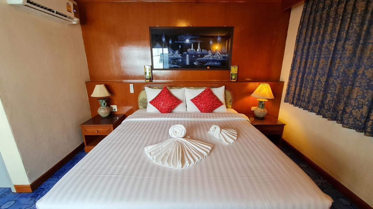 Vech Guesthouse Patong Exterior foto