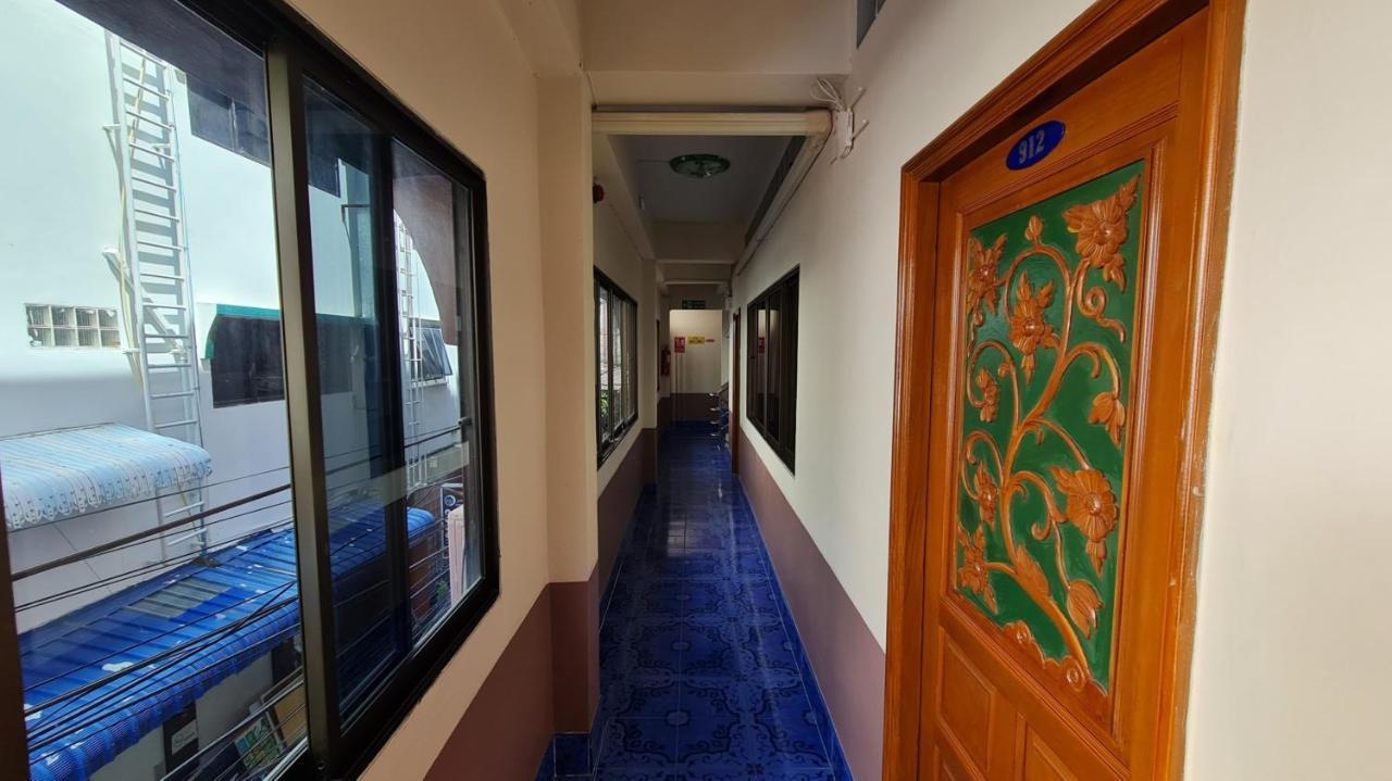 Vech Guesthouse Patong Exterior foto