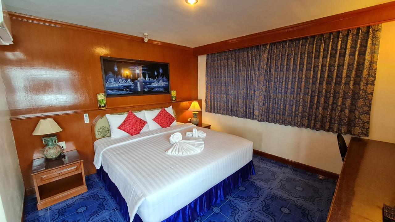 Vech Guesthouse Patong Exterior foto